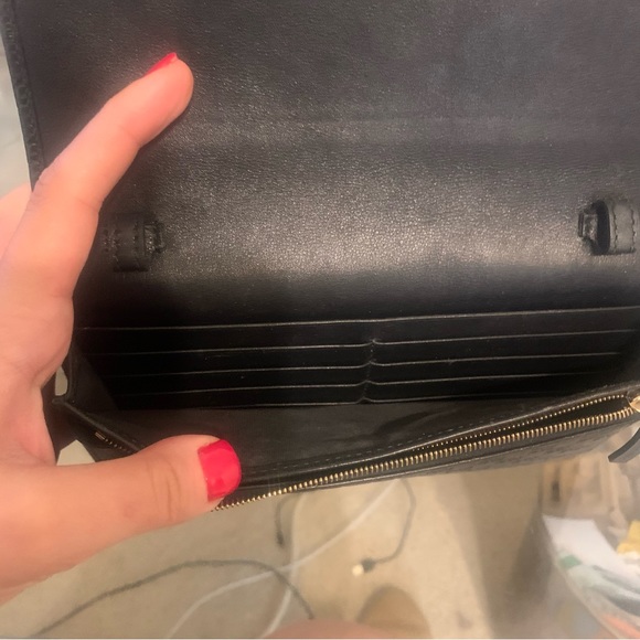 Authentic Gucci Microgussima Monogram Logo Soft Margaux Leather Trifold Wallet - Picture 10 of 15